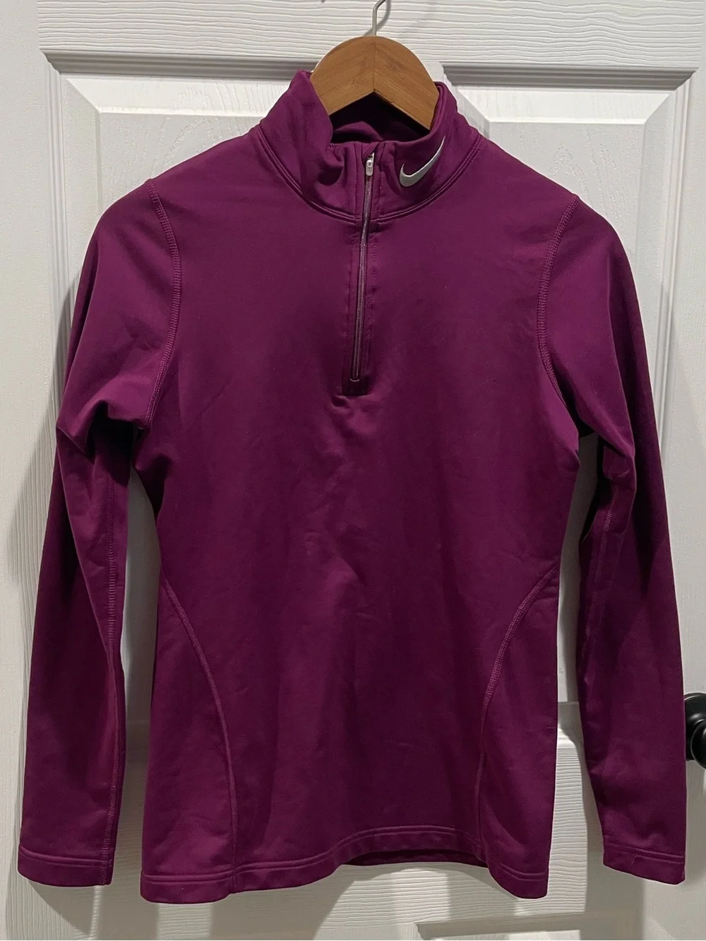 Nike Women's Dri-FIT Quarter Zip Pullover Purple Size M Ptp 18 Length 25